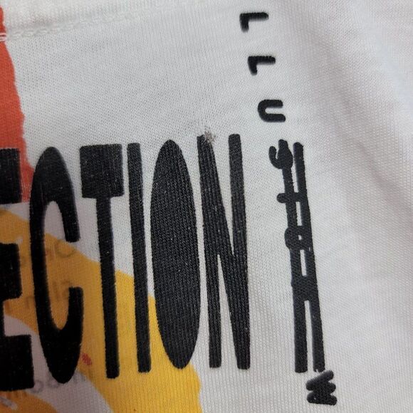 Smart Guess Slim Fit Over Paint Splatter Graffiti T-Shirt - Picture 3 of 3